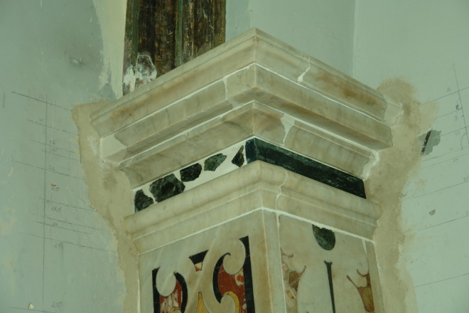 Restauro conservativo dell'altare marmoreo