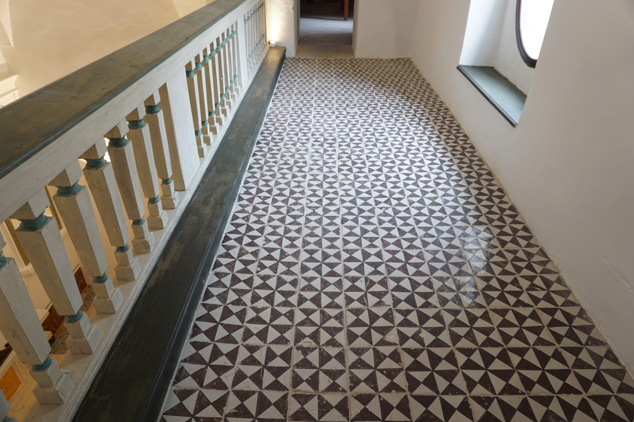 Restauro conservativo delle opera in stucco e ceramiche